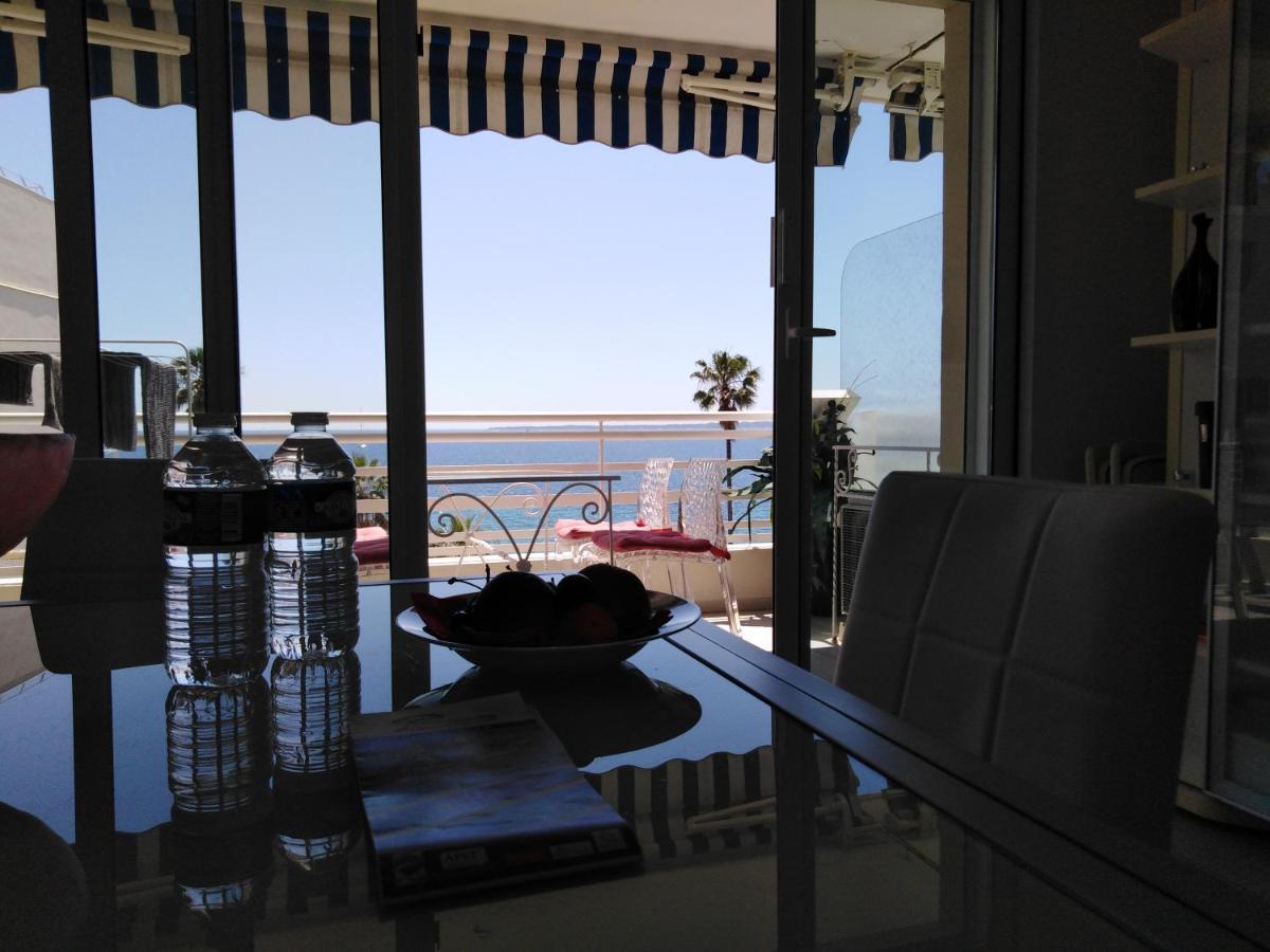 Le Palais Du Tropique Appartement Vue Mer 5E Etage Avec Ascenseur Juan-les-Pins Exteriér fotografie